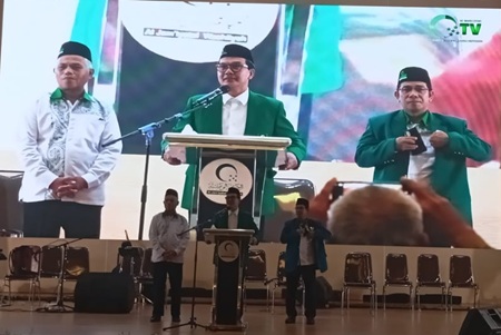 Muktamar XXIII Alwashliyah Kukuhkan Masyhuril Khamis Jadi Ketua Umum WhatsApp_Image_2026-07-10_at_16_54_40.jpg