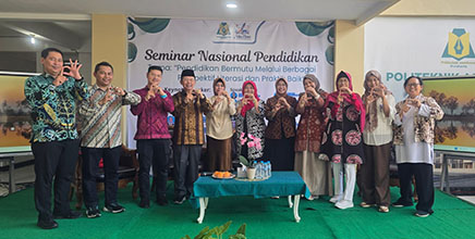 Gelar Seminar Pendidikan Bermutu dekan-11.jpg