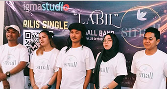 Small Band Lepas Single Terbaru LABIL lab.jpg